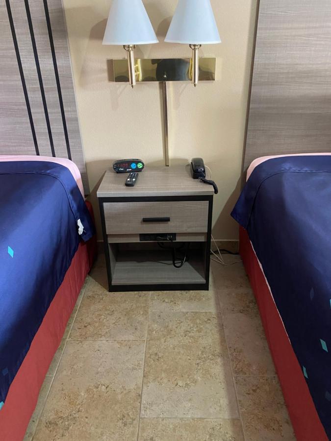 Motel Fresnos And Los Fresnos