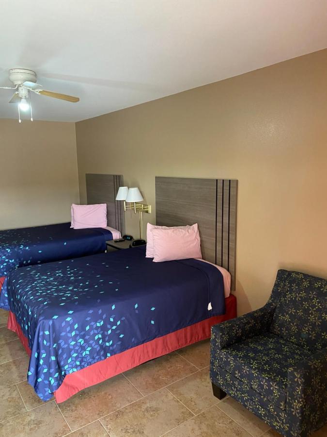 Motel Fresnos And Los Fresnos