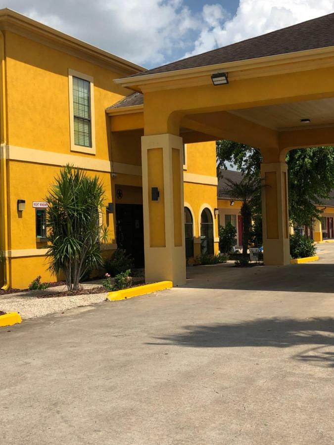 Fresnos And 2* Los Fresnos